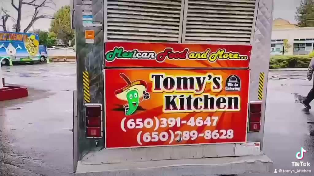 Tomy's Kitchen truck